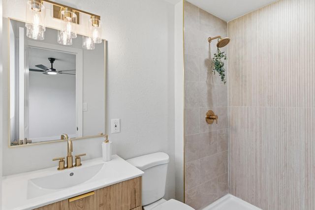 134 10th Street, Clovis, CA 93612