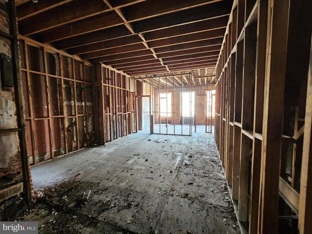 1019 W LANVALE ST, Baltimore, MD 21217