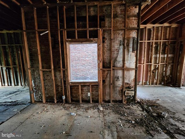 1019 W LANVALE ST, Baltimore, MD 21217