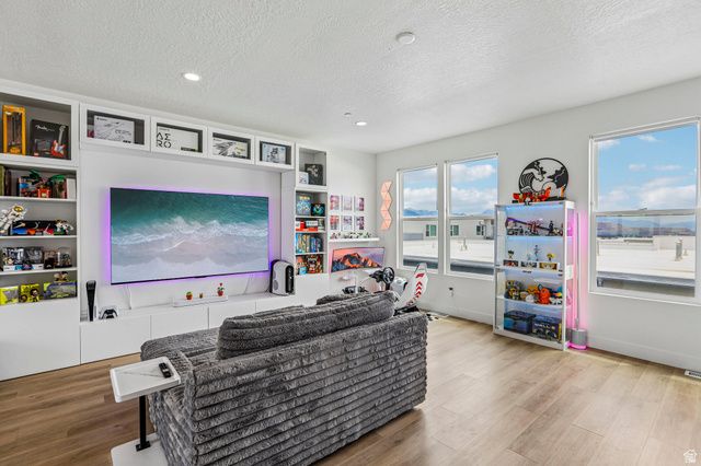 5297 W CENTER FIELD DR, South Jordan, UT 84009