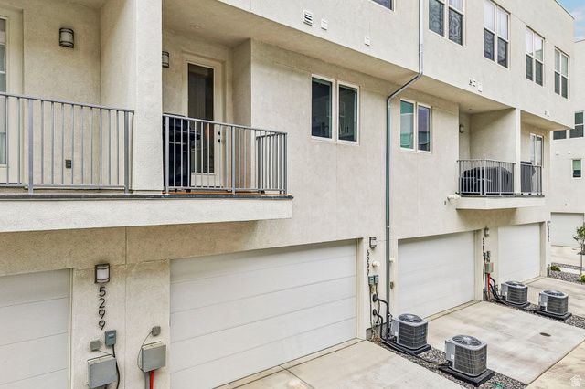 5297 W CENTER FIELD DR, South Jordan, UT 84009