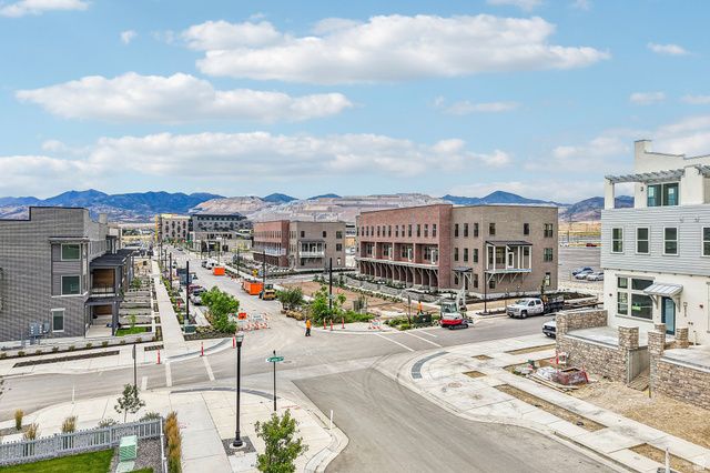 5297 W CENTER FIELD DR, South Jordan, UT 84009