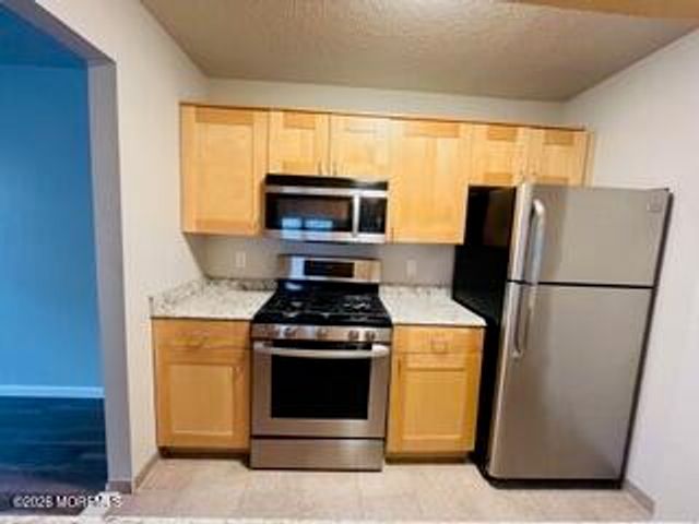 307 Owls Nest Court, Jackson, NJ 08527