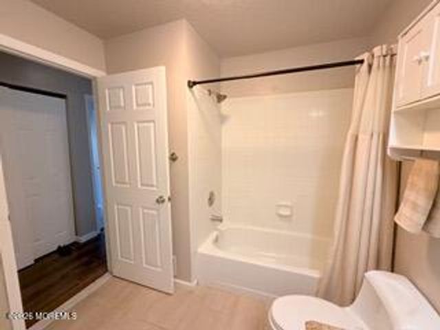 307 Owls Nest Court, Jackson, NJ 08527