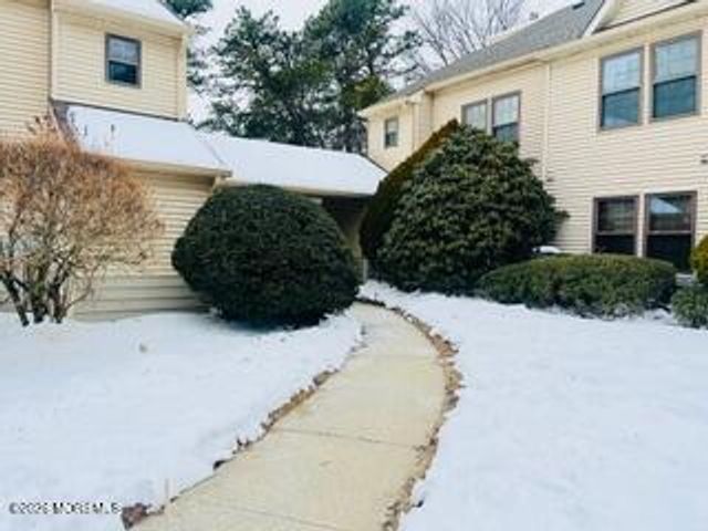 307 Owls Nest Court, Jackson, NJ 08527