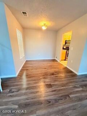 307 Owls Nest Court, Jackson, NJ 08527