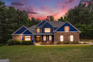 253 Timbercreek Estates Drive, Sharpsburg, GA 30277