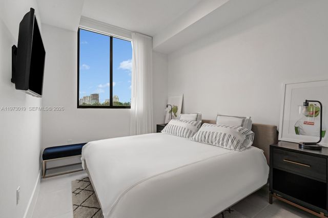 1030 15th St PH3, Miami Beach, FL 33139