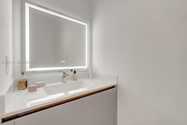 1030 15th St PH3, Miami Beach, FL 33139