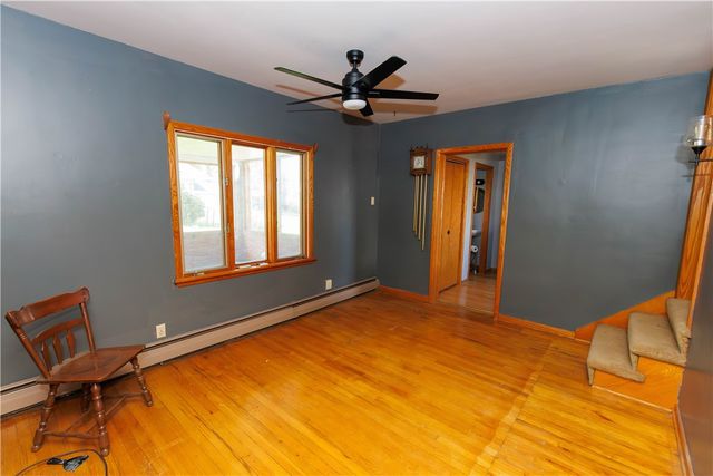 813 Green St, California, PA 15419