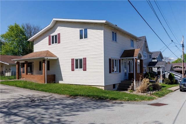 813 Green St, California, PA 15419