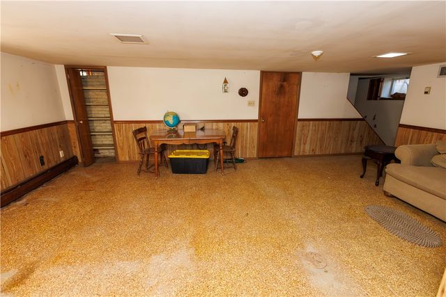 813 Green St, California, PA 15419