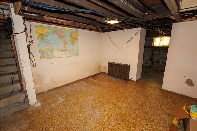 813 Green St, California, PA 15419