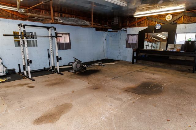 813 Green St, California, PA 15419