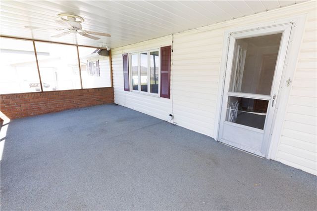 813 Green St, California, PA 15419