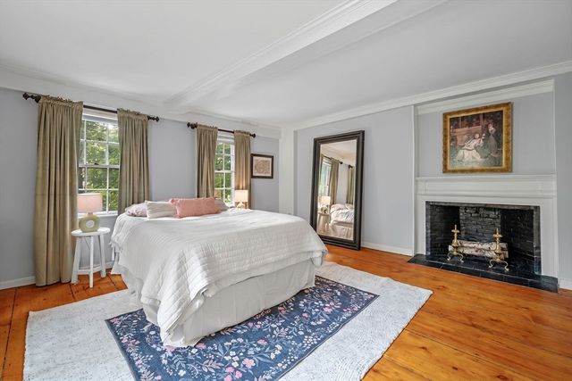 2 Andover St B, Salem, MA 01970
