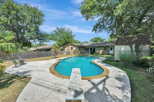 2727 Buffalo Drive, Arlington, TX 76013