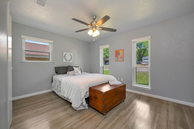 2727 Buffalo Drive, Arlington, TX 76013