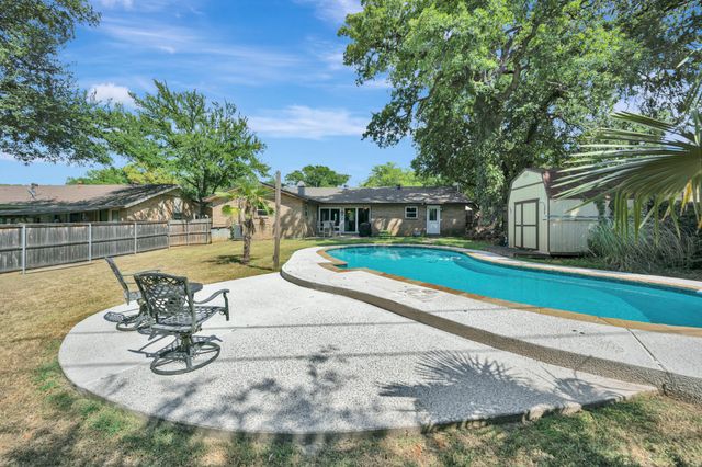 2727 Buffalo Drive, Arlington, TX 76013