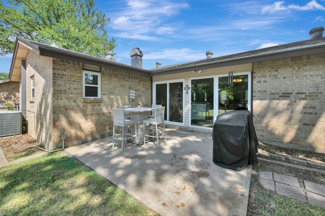 2727 Buffalo Drive, Arlington, TX 76013