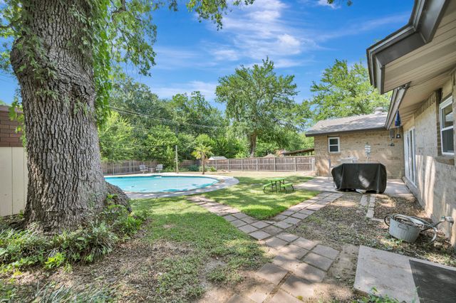 2727 Buffalo Drive, Arlington, TX 76013