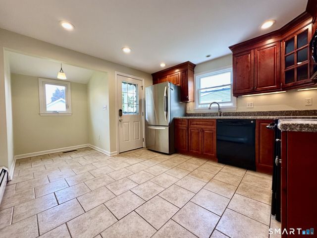 33 Emerson Street, Norwalk, CT 06855