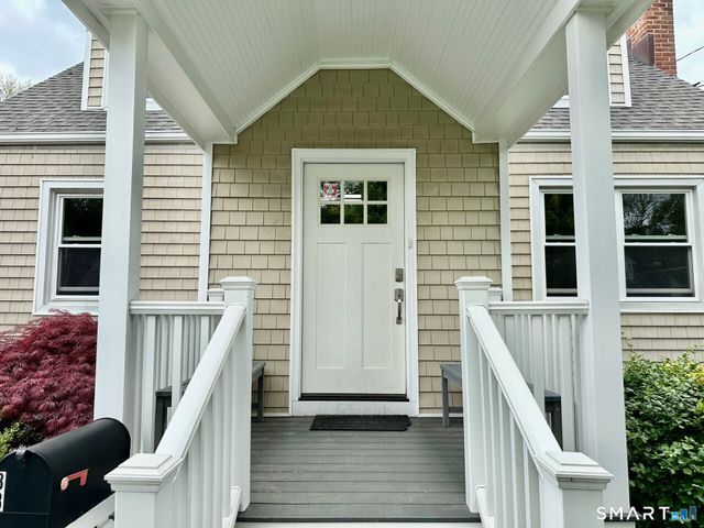 33 Emerson Street, Norwalk, CT 06855