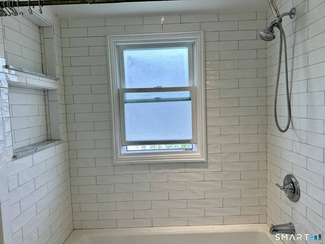 33 Emerson Street, Norwalk, CT 06855