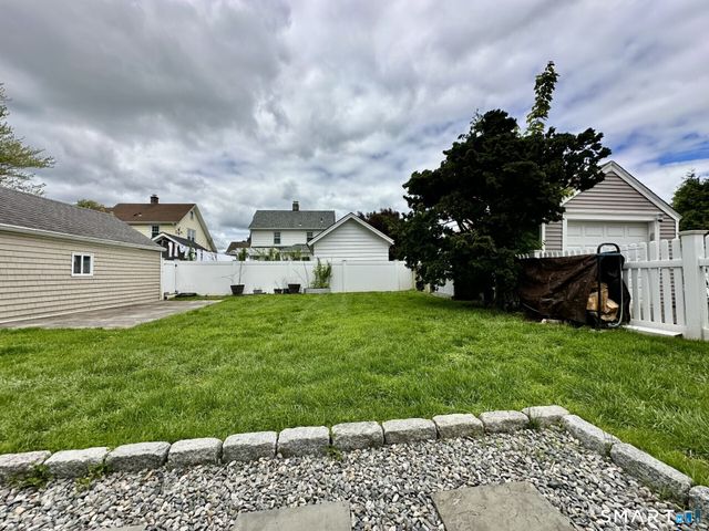 33 Emerson Street, Norwalk, CT 06855