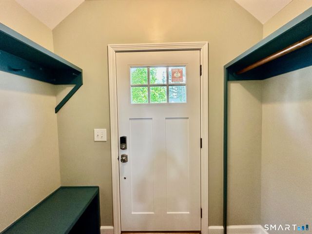 33 Emerson Street, Norwalk, CT 06855
