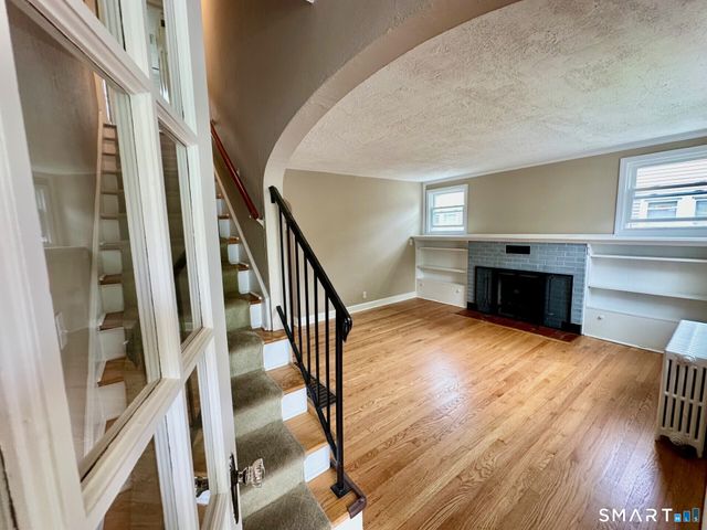33 Emerson Street, Norwalk, CT 06855