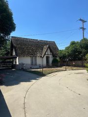 660 E Tulare Road, Lindsay, CA 93247