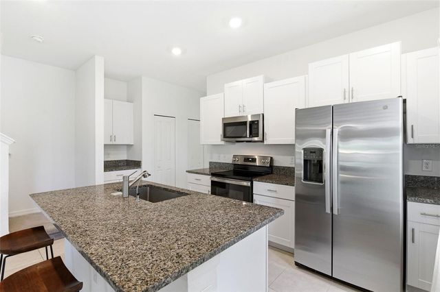 873 TENNYSON MILL CIRCLE, Tampa, FL 33619