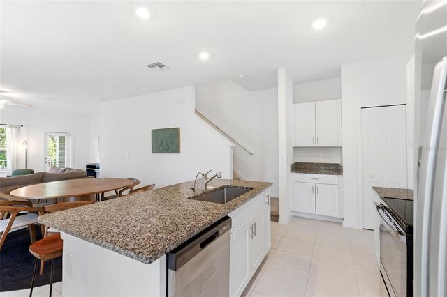 873 TENNYSON MILL CIRCLE, Tampa, FL 33619