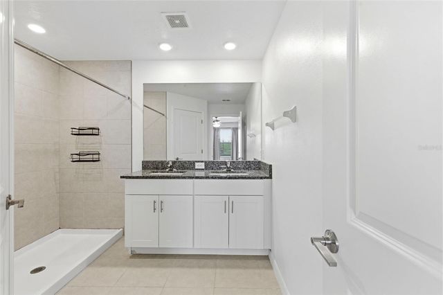 873 TENNYSON MILL CIRCLE, Tampa, FL 33619