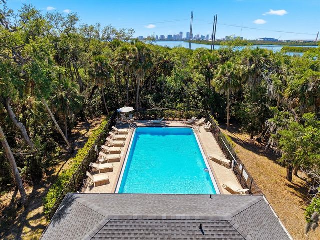 873 TENNYSON MILL CIRCLE, Tampa, FL 33619