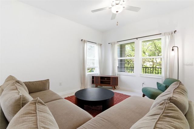 873 TENNYSON MILL CIRCLE, Tampa, FL 33619