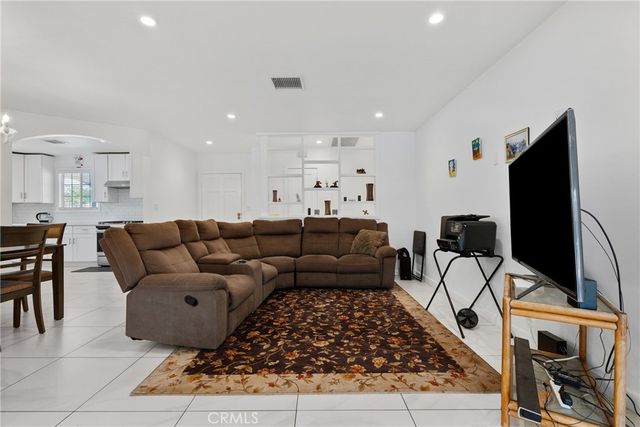 13102 Branford Street, Arleta, CA 91331