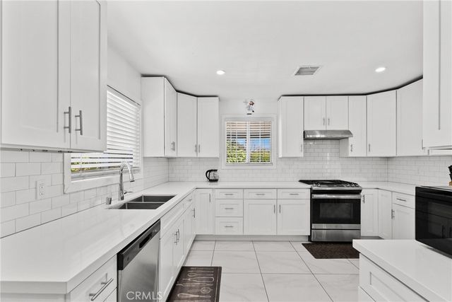 13102 Branford Street, Arleta, CA 91331