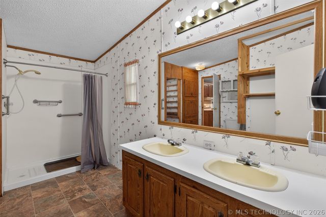 3152 E 4675 Road, Adair, OK 74330