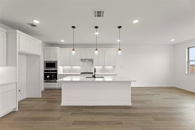 1422 Greenbelt Drive, Forney, TX 75126