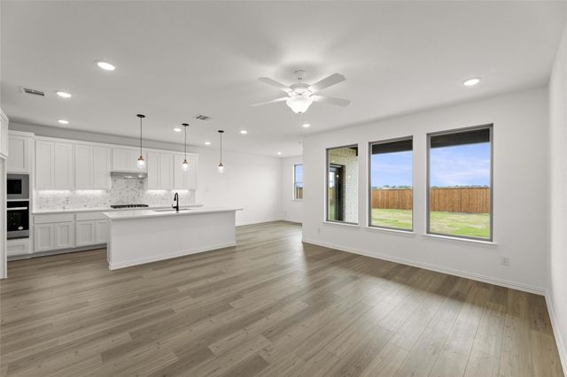 1422 Greenbelt Drive, Forney, TX 75126