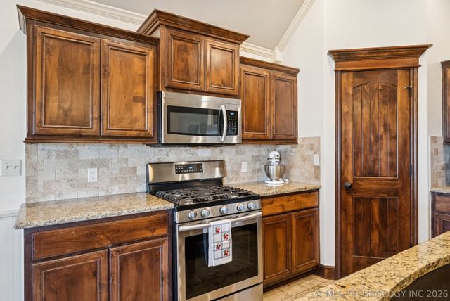 12451 E 129th Street North, Collinsville, OK 74021