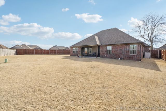 12451 E 129th Street North, Collinsville, OK 74021