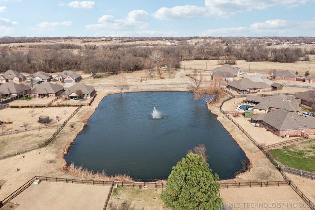 12451 E 129th Street North, Collinsville, OK 74021