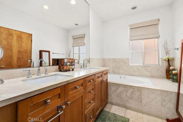 5300 Playa Vista Drive 5, Playa Vista, CA 90094