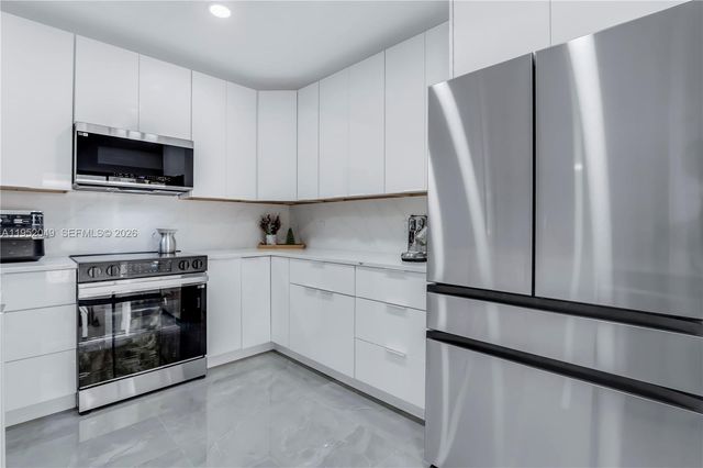 4500 NW 113th Ter, Coral Springs, FL 33065