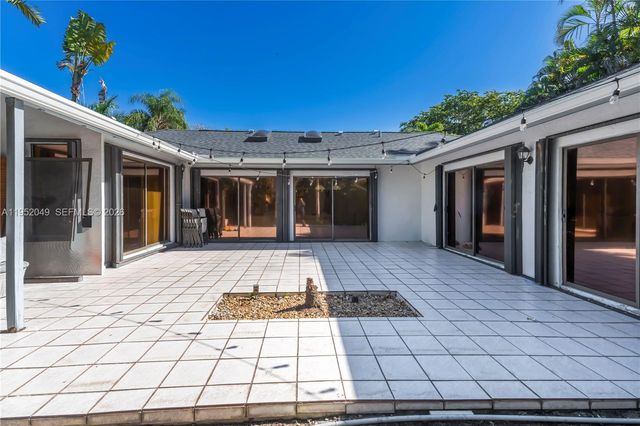 4500 NW 113th Ter, Coral Springs, FL 33065