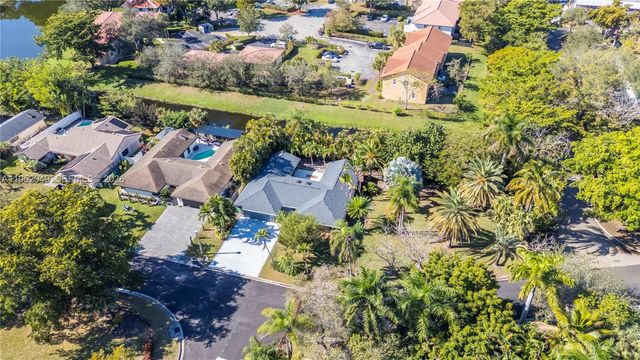 4500 NW 113th Ter, Coral Springs, FL 33065