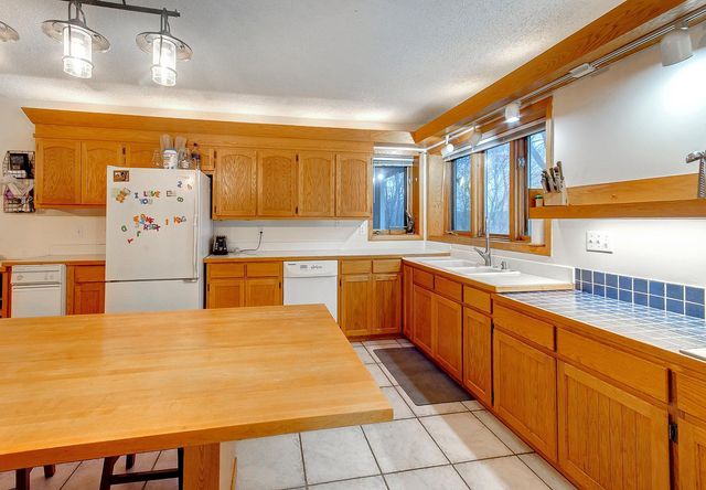 4800 Clearwater Trail, Lonsdale, MN 55046